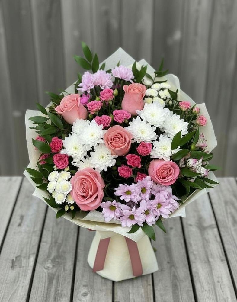 Букет цветов из: Альстромерии, Гвоздики, Розы и Хризантемы в Большой Вишере
