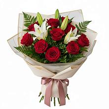 Букет цветов из:  Лилии и Розы в Большой Вишере