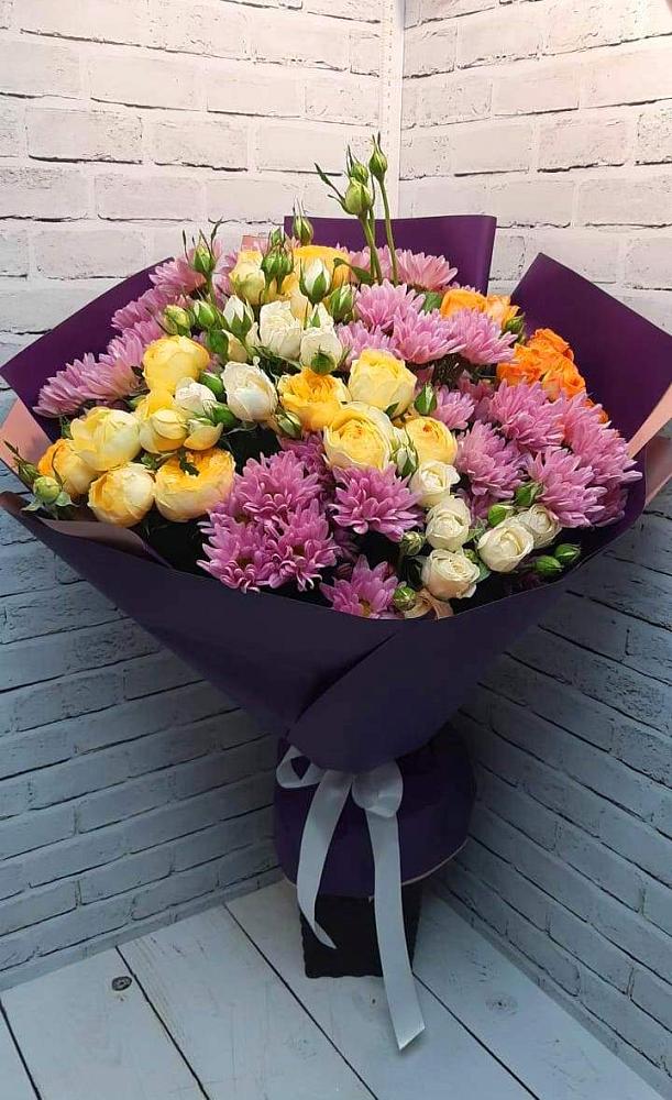 Букет цветов из: Хризантемы и Розы в Большой Вишере