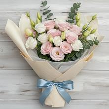 Букет цветов из:  Лизиантусы в Большой Вишере