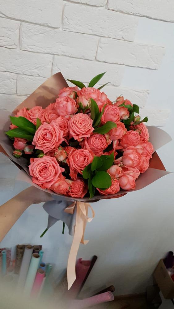 Букет цветов из: Розы в Большой Вишере