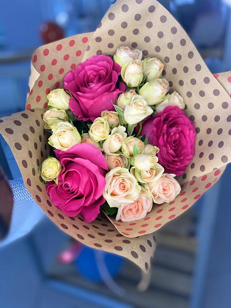 Букет цветов из: Розы в Большой Вишере