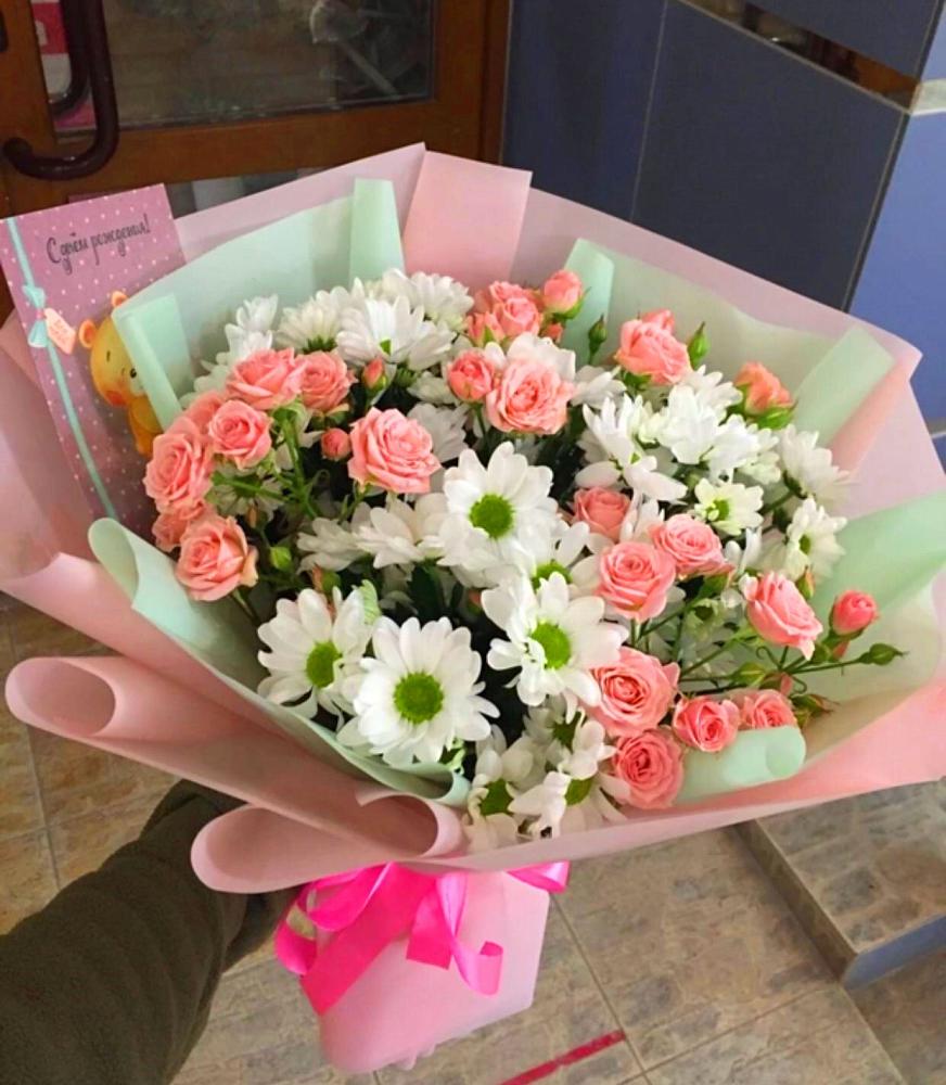 Букет цветов из: Розы и Хризантемы в Большой Вишере