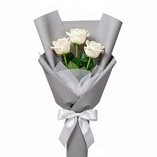 Букет 3 белые розы в Большой Вишере