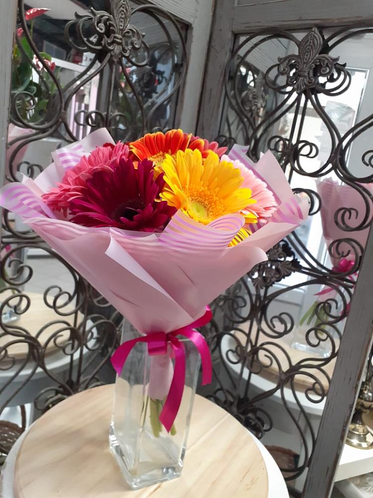 Букет цветов из: Герберы в Большой Вишере