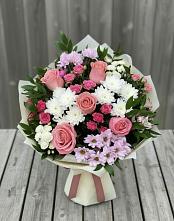 Букет цветов из:  Альстромерии, Гвоздики, Розы и Хризантемы в Большой Вишере
