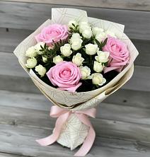Букет цветов из:  Розы в Большой Вишере