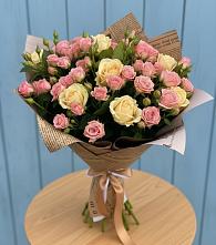 Букет цветов из:  Розы в Большой Вишере
