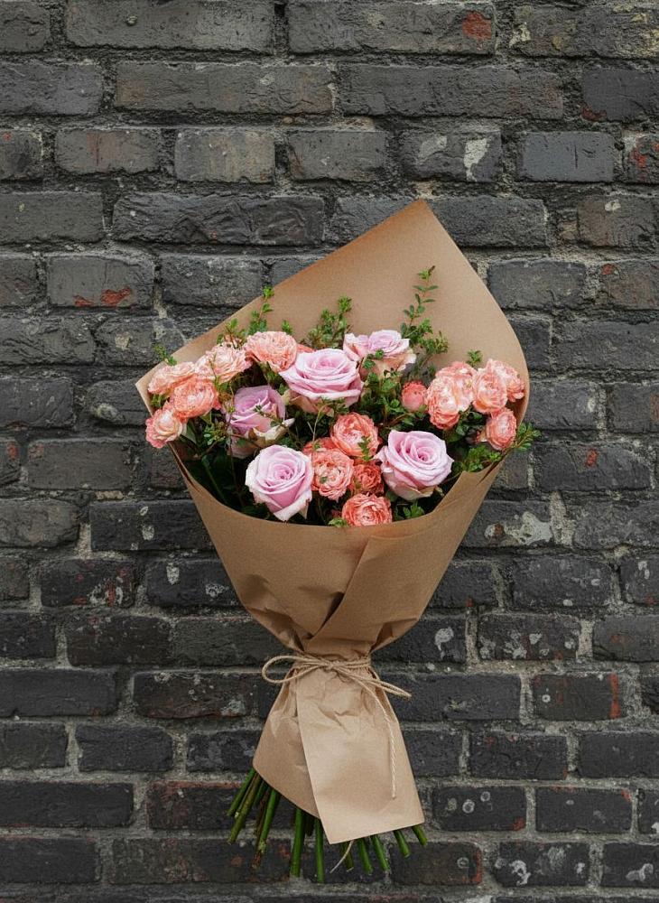 Букет цветов из: Розы в Большой Вишере