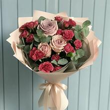 Букет цветов из:  Гвоздики и Розы в Большой Вишере