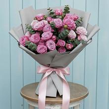 Букет цветов из:  Розы в Большой Вишере